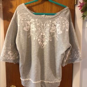 Women’s Pullover shirt